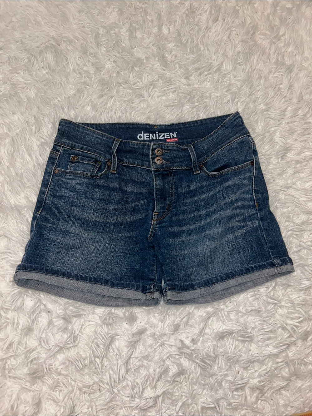 Denizen Levi's women's cuffed denim shorts double-button closure woman’s size 2